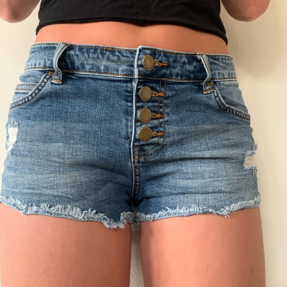 jean shorts!